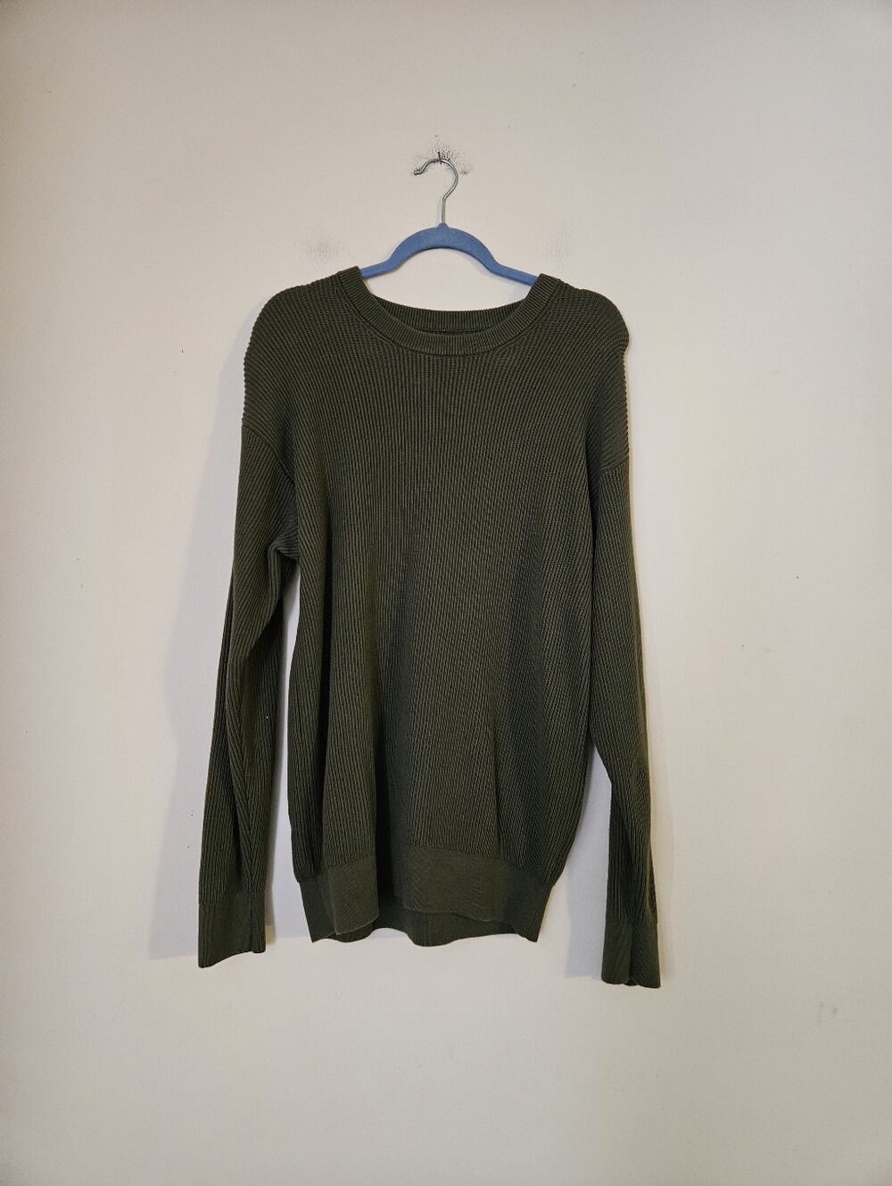 Gap Men's Classic Olive Green Crewneck Sweater, Size Small